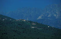 Village de montagne en Corse. © Philip Plisson / Plisson La Trinité / AA05639 - Photo Galleries - Aerial shot