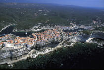 Bonifacio. © Philip Plisson / Plisson La Trinité / AA05697 - Nos reportages photos - Ville [Corse]