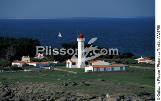 Le phare des Corbeaux. - © Guillaume Plisson / Plisson La Trinité / AA05790 - Photo Galleries - Lighthouse [85]