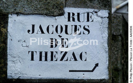 Nom de rue sur l'île de Sein. - © Philip Plisson / Plisson La Trinité / AA05906 - Nos reportages photos - Mer d'Iroise