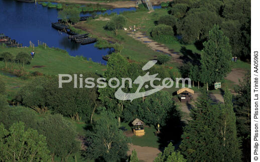 Parc Naturel de Grande Brière. - © Philip Plisson / Plisson La Trinité / AA05963 - Nos reportages photos - Vue aérienne