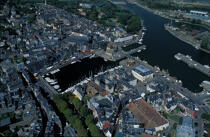 Honfleur. © Philip Plisson / Plisson La Trinité / AA05990 - Photo Galleries - Aerial shot