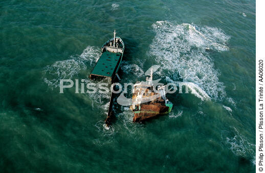 Fortune de mer devant les Sables d'Olonne. - © Philip Plisson / Plisson La Trinité / AA06020 - Nos reportages photos - Vendée