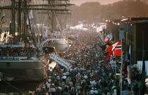 Rassemblement de Rouen en 1989. © Philip Plisson / Plisson La Trinité / AA06063 - Photo Galleries - Tall ships