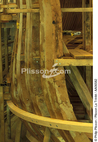 Construction d'une frégate : L'Hermione. - © Philip Plisson / Plisson La Trinité / AA06582 - Nos reportages photos - Rochefort