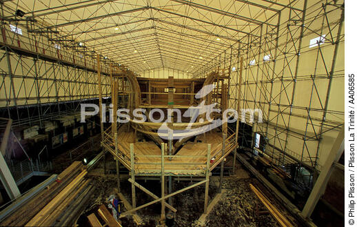 Le chantier de l'Hermione à Rochefort. - © Philip Plisson / Plisson La Trinité / AA06585 - Nos reportages photos - Chantier Naval