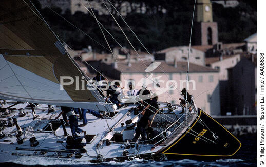Gitana à la Nioulargue. - © Philip Plisson / Plisson La Trinité / AA06636 - Photo Galleries - Sailing Race