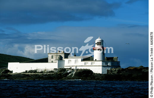 Le phare de Valencia Island. - © Philip Plisson / Plisson La Trinité / AA06878 - Nos reportages photos - Irlande, l'île verte