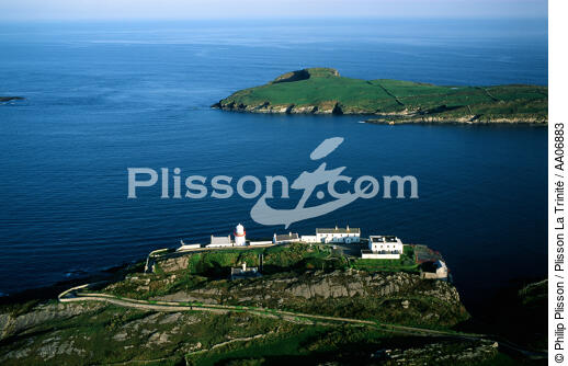 Le phare de Crookhaven en Irlande. - © Philip Plisson / Plisson La Trinité / AA06883 - Photo Galleries - Ireland, the green island