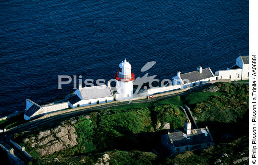 Le phare de Crookhaven. - © Philip Plisson / Plisson La Trinité / AA06884 - Nos reportages photos - Phares Irlande