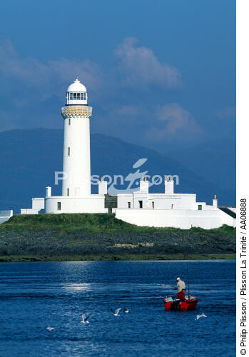 Le phare de Lismore. - © Philip Plisson / Plisson La Trinité / AA06888 - Nos reportages photos - Phares Grande-Bretagne