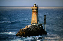 Le phare de la Vieille dans le Raz de Sein. © Philip Plisson / Plisson La Trinité / AA07197 - Photo Galleries - Lighthouse [29]
