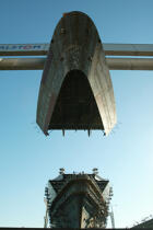 The bow of the Queen Mary II. © Philip Plisson / Plisson La Trinité / AA07166 - Photo Galleries - Naval repairs