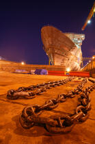 Les Chantiers de l'Atlantique au petit matin. © Philip Plisson / Plisson La Trinité / AA07169 - Nos reportages photos - Construction navale