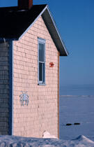 Maison en bois. © Philip Plisson / Plisson La Trinité / AA07248 - Photo Galleries - Island [Quebec]