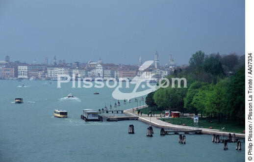 Venise. - © Philip Plisson / Plisson La Trinité / AA07334 - Nos reportages photos - Venise sous tous les angles