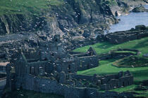 Les ruines du château de Peel sur l'île de Man. © Philip Plisson / Plisson La Trinité / AA07337 - Nos reportages photos - Château