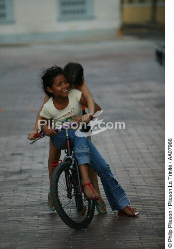 Enfants à Panama City. - © Philip Plisson / Plisson La Trinité / AA07966 - Nos reportages photos - Panama City
