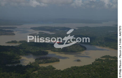 Le canal de Panama - © Philip Plisson / Plisson La Trinité / AA07970 - Nos reportages photos - Le canal de Panama