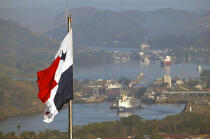 The Panama Canal in activity. © Philip Plisson / Plisson La Trinité / AA08006 - Photo Galleries - Canal
