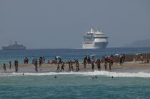 Le détroit de Messine, côté Sicile © Philip Plisson / Plisson La Trinité / AA08479 - Photo Galleries - Big Cruises