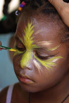 Séance de maquillage avant le carnaval de Fort-de-France. © Philip Plisson / Plisson La Trinité / AA08557 - Nos reportages photos - Ville [Mart]
