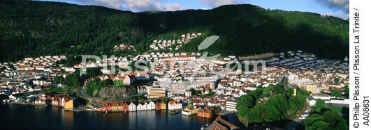 Bergen en Norvège. - © Philip Plisson / Plisson La Trinité / AA08631 - Photo Galleries - Color