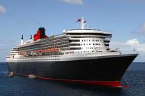 Le Queen Mary II. © Philip Plisson / Plisson La Trinité / AA08695 - Nos reportages photos - Transport maritime