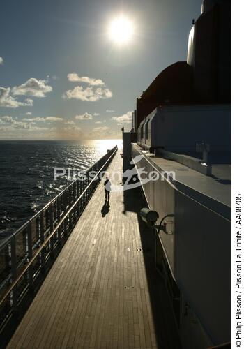 A bord du Queen Mary II. - © Philip Plisson / Plisson La Trinité / AA08705 - Nos reportages photos - Couleur