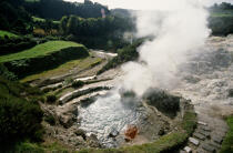 Source d'eau chaude aux Açores. © Philip Plisson / Plisson La Trinité / AA08901 - Nos reportages photos - Hydrologie