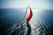 Diablesse. © Philip Plisson / Plisson La Trinité / AA08934 - Photo Galleries - Maxi-monohull Racing Yacht