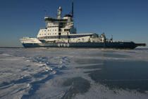 Brise-glace en Mer Baltique. © Philip Plisson / Plisson La Trinité / AA09099 - Nos reportages photos - Mer Baltique