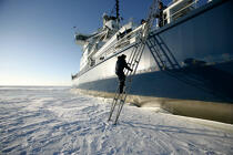 Brise-glace en Mer Baltique. © Philip Plisson / Plisson La Trinité / AA09100 - Nos reportages photos - Brise-glace