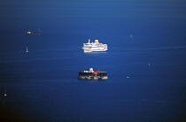 Ferry arrivant à Portsmouth. © Philip Plisson / Plisson La Trinité / AA09154 - Nos reportages photos - Auteur