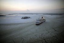 Ferry au départ d'Helsinki. © Philip Plisson / Plisson La Trinité / AA09207 - Nos reportages photos - Mer Baltique