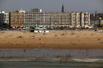 Sur la plage de Calais. © Philip Plisson / Plisson La Trinité / AA09264 - Nos reportages photos - Nord-Pas-de-Calais