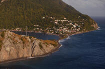 L'île de la Dominique. © Philip Plisson / Plisson La Trinité / AA09278 - Nos reportages photos - Antilles [Les]