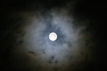 Pleine lune. © Philip Plisson / Plisson La Trinité / AA09287 - Photo Galleries - Moon