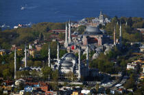 La mosquée Bleue et la mosquée Sainte Sophie à Istanbul. © Philip Plisson / Plisson La Trinité / AA09329 - Nos reportages photos - Mosquée