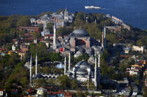 La mosquée Bleue et la mosquée Sainte Sophie à Istanbul. © Philip Plisson / Plisson La Trinité / AA09331 - Nos reportages photos - Turquie