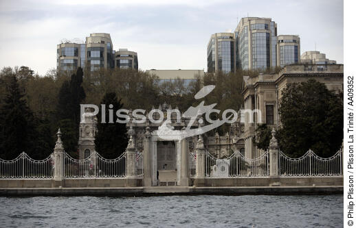 Istanbul. - © Philip Plisson / Plisson La Trinité / AA09352 - Photo Galleries - Istanbul, the Bosphorus