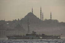 Istanbul. © Philip Plisson / Plisson La Trinité / AA09375 - Nos reportages photos - Istanbul, le détroit du Bosphore