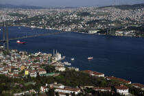 Istanbul. © Philip Plisson / Plisson La Trinité / AA09445 - Nos reportages photos - Istanbul, le détroit du Bosphore