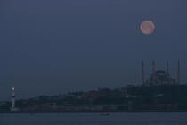 Istanbul de nuit. © Philip Plisson / Plisson La Trinité / AA09458 - Nos reportages photos - Mosquée