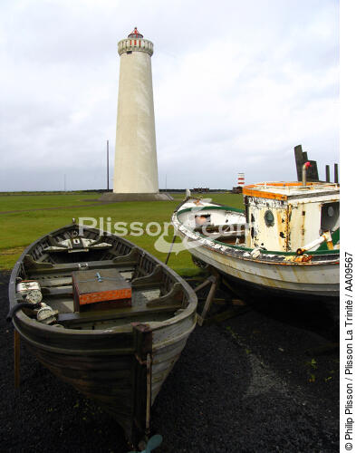 Le phare de Garðarskagi en Islande. - © Philip Plisson / Plisson La Trinité / AA09567 - Nos reportages photos - Plante