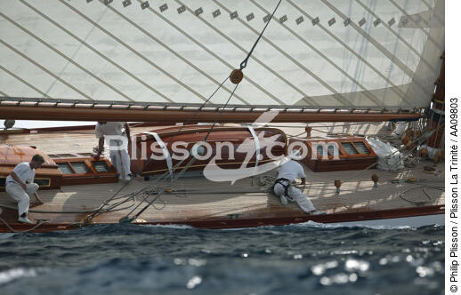Mariquita during the Voiles of St Tropez. - © Philip Plisson / Plisson La Trinité / AA09803 - Photo Galleries - J Class yacht