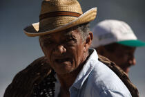 Pêcheur brésilien. © Philip Plisson / Plisson La Trinité / AA09941 - Nos reportages photos - Homme