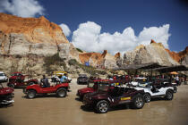 Gathering of buggy on a beach of Ceara. © Philip Plisson / Plisson La Trinité / AA10166 - Photo Galleries - State [Brazil]