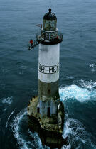 Le phare d'Ar Men et son gardien. © Philip Plisson / Plisson La Trinité / AA10288 - Nos reportages photos - Métier