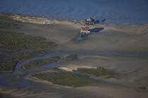 Houses on the Island of Oiseaux. © Philip Plisson / Plisson La Trinité / AA10354 - Photo Galleries - Low tide